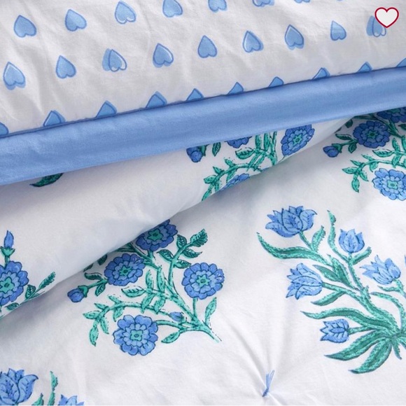 Pottery Barn Roller Rabbit Wild Rose Full/Queen Square Quilt - Picture 4 of 7